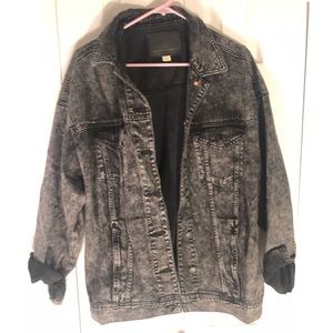 Boyfriend fit black denim jacket